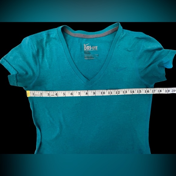 Nike Dri-Fit Shirt - Picture 4 of 8